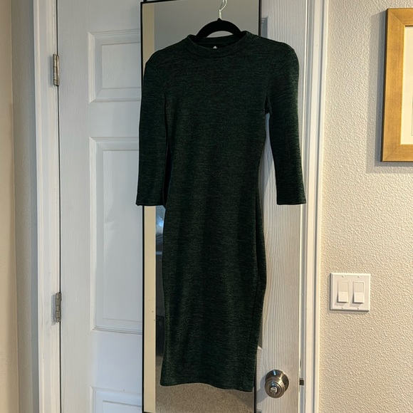 Lulu’s Extra Small dark green sweater dress - Picture 1 of 1